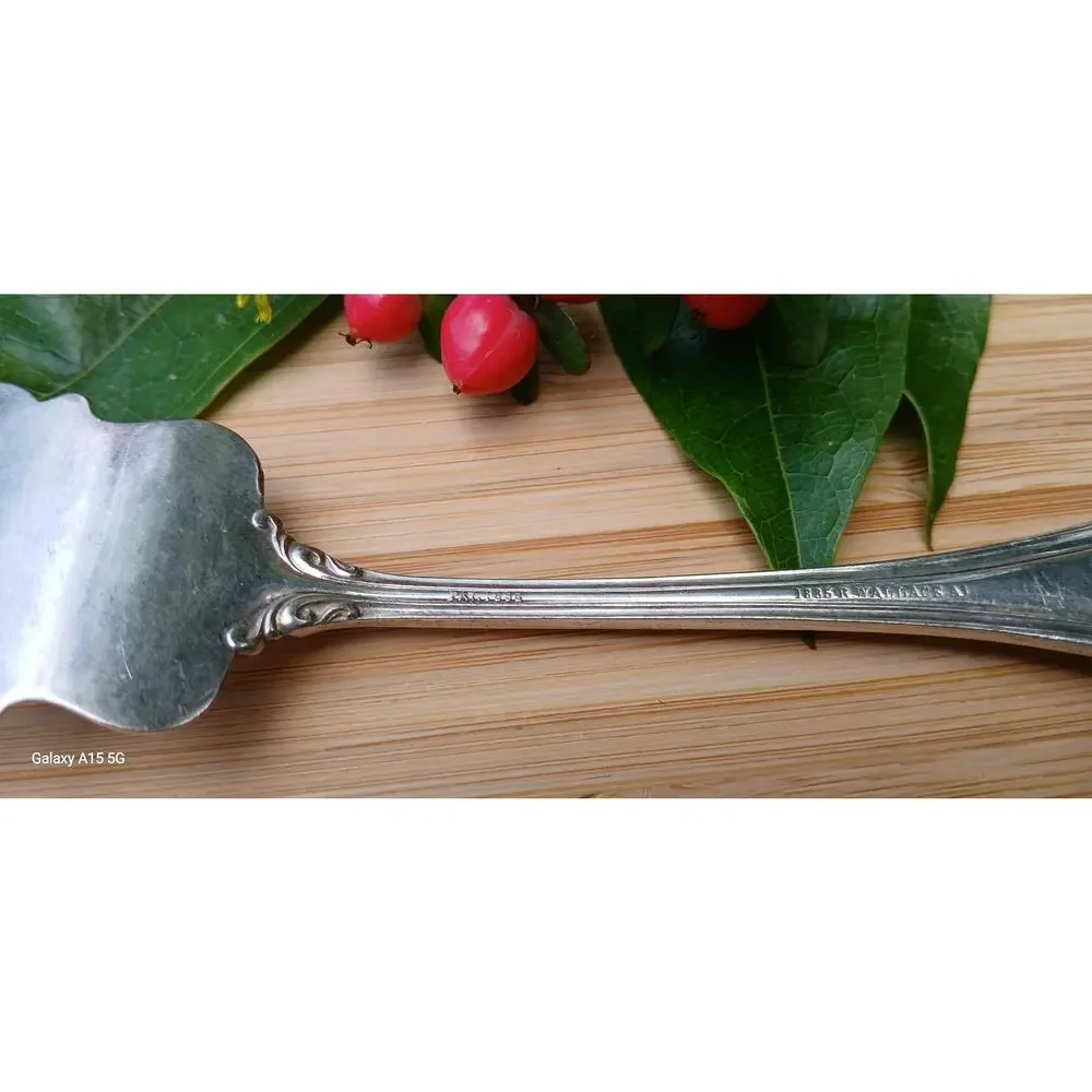 Vintage cutlery Wallace Silver Plated Cake Fork, Elegant Wedding Serving Piece